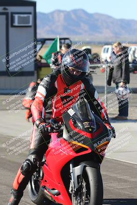 media/Dec-01-2025-Moto Forza (Mon) [[2daa91e15f]]/4-Around the Pits/